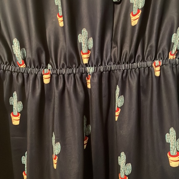 Cactus print dress - Picture 3 of 5